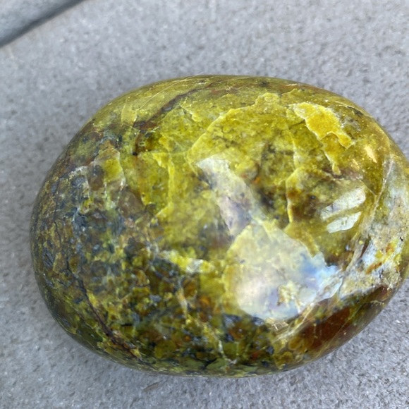 Green Opal Palm stone - Picture 4 of 8